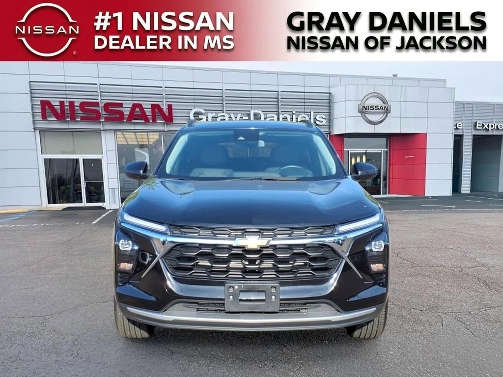 Used 2025 Chevrolet Trax LT w/ LT Convenience Package FWD video 2