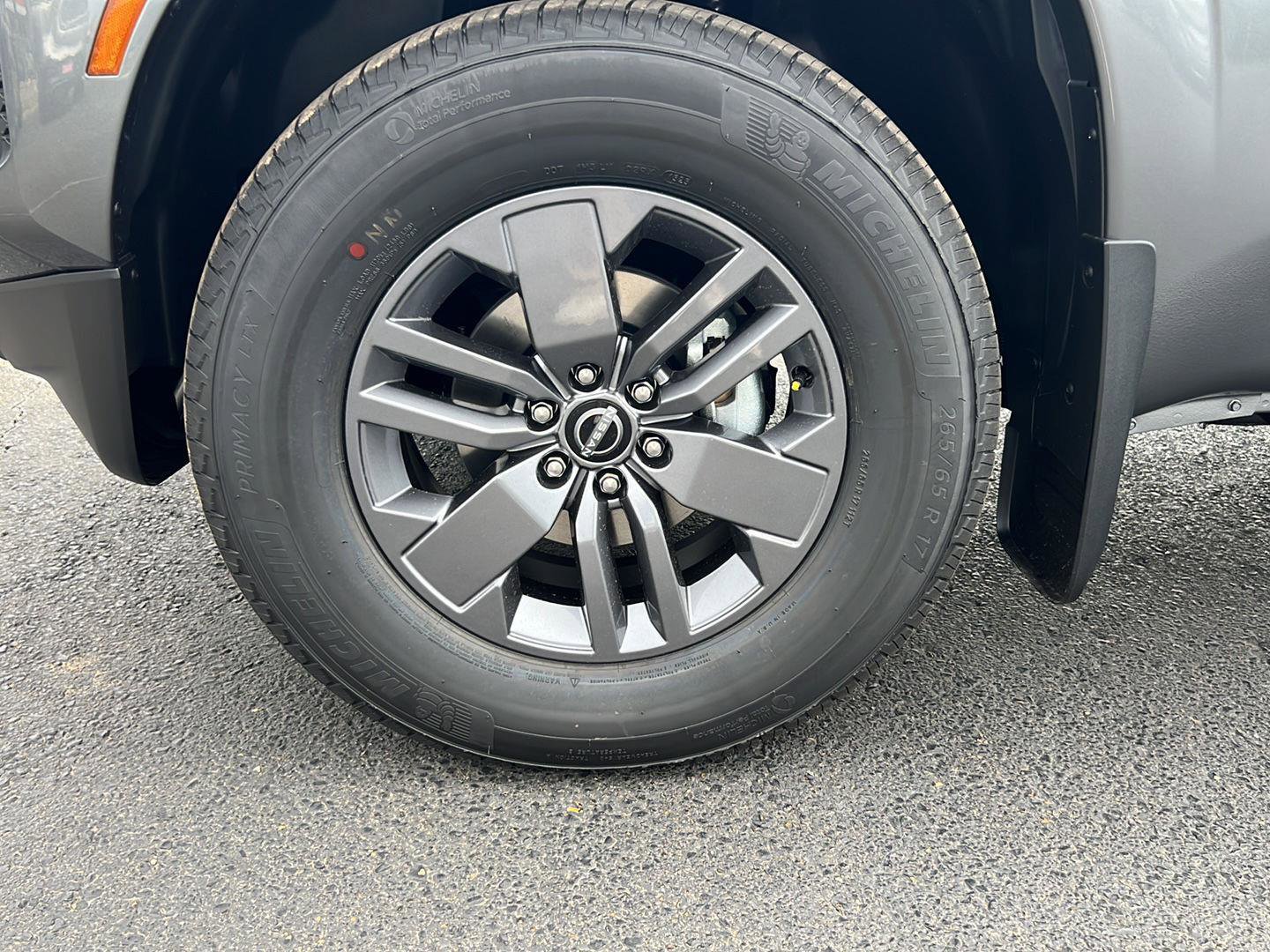New 2026 Nissan Frontier SV w/ SV Convenience Package image 9