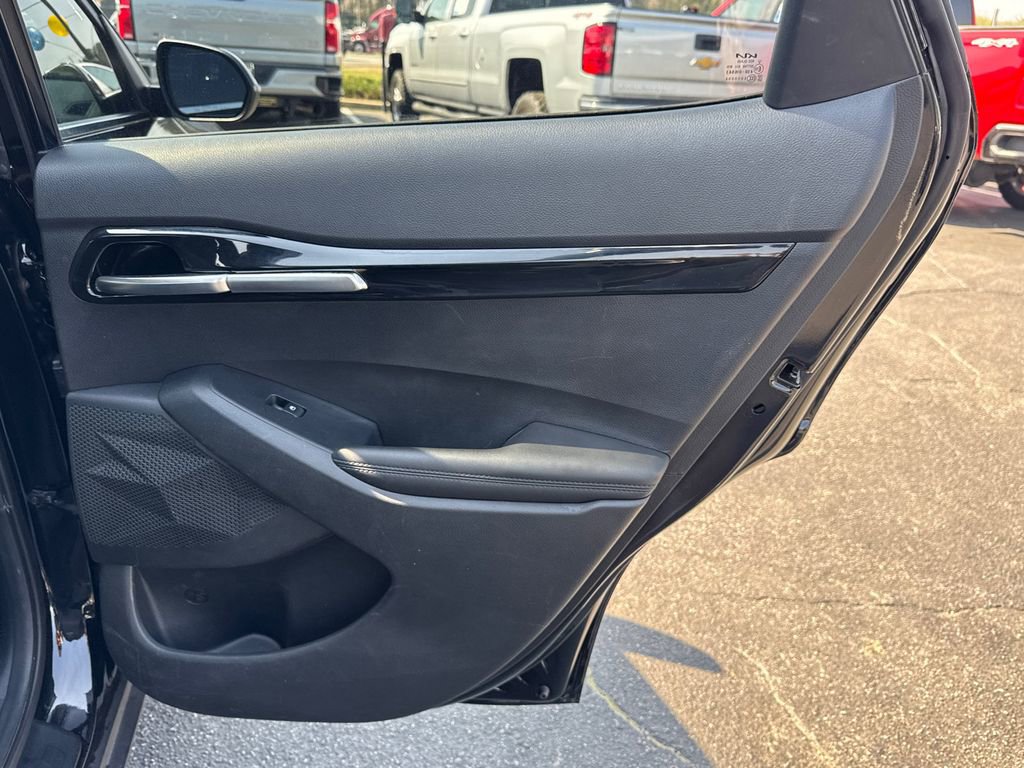 Used 2023 Kia Seltos S FWD image 17