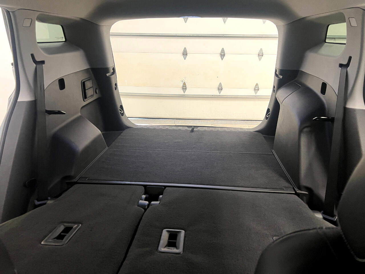 Used 2024 GMC Terrain SLT image 35