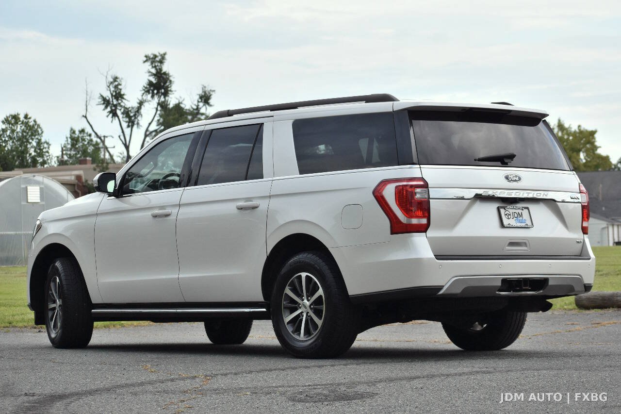 Used 2018 Ford Expedition Max XLT w/ Equipment Group 202A AWD/4WD image 7