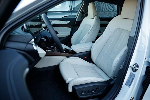 New 2026 Audi A6 Premium Plus AWD/4WD image 22