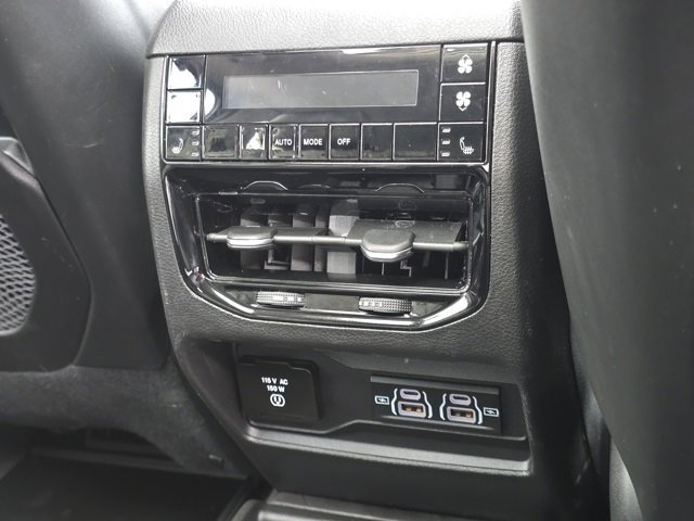 Used 2021 Jeep Grand Cherokee L Limited image 37