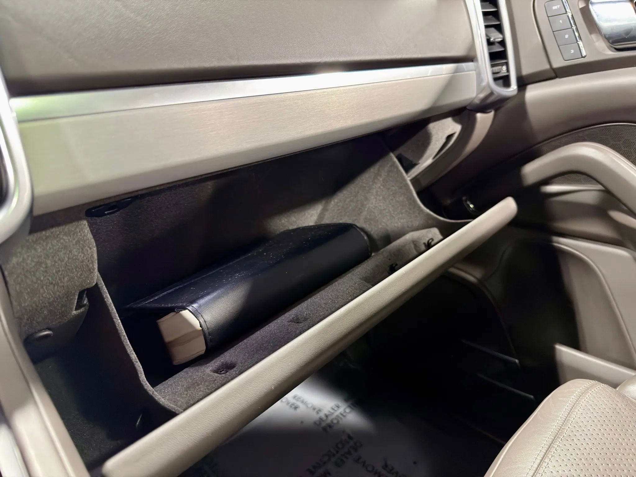 Used 2016 Porsche Cayenne GTS image 23