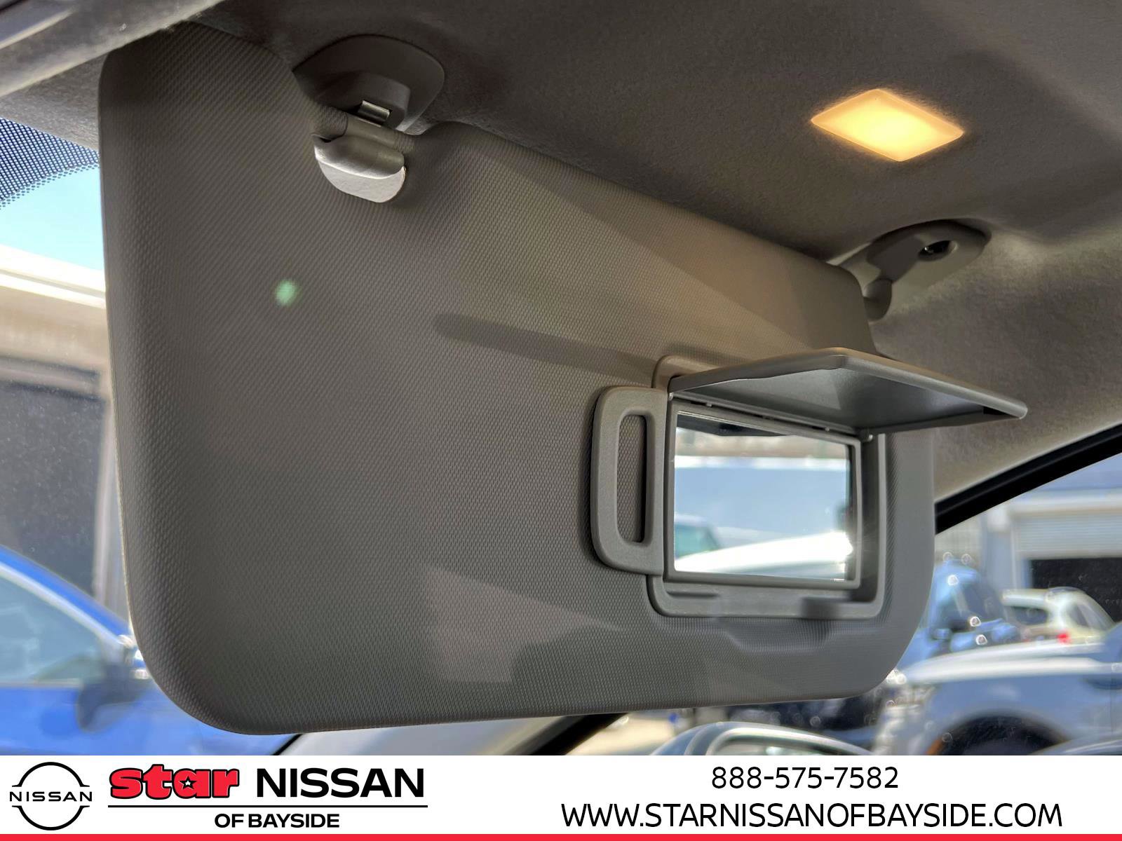 Used 2025 Nissan Kicks SV w/ SV Premium Package image 30