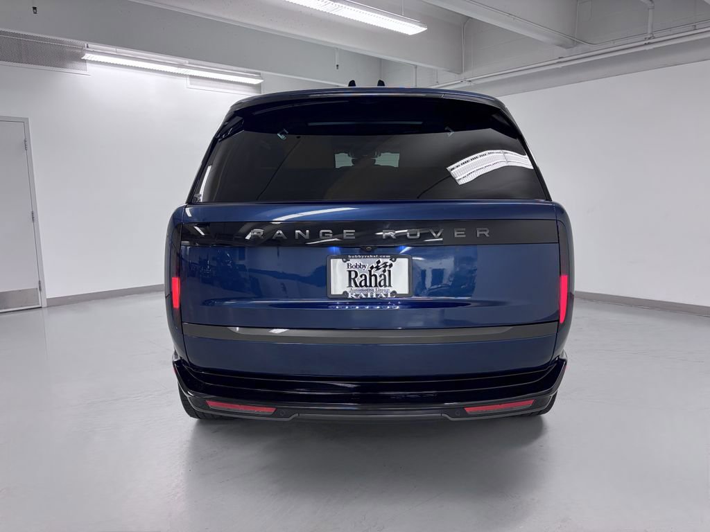 Used 2024 Land Rover Range Rover Long Wheelbase SE AWD/4WD image 5