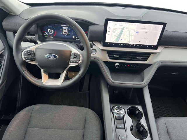 Used 2026 Ford Explorer Active AWD/4WD image 17