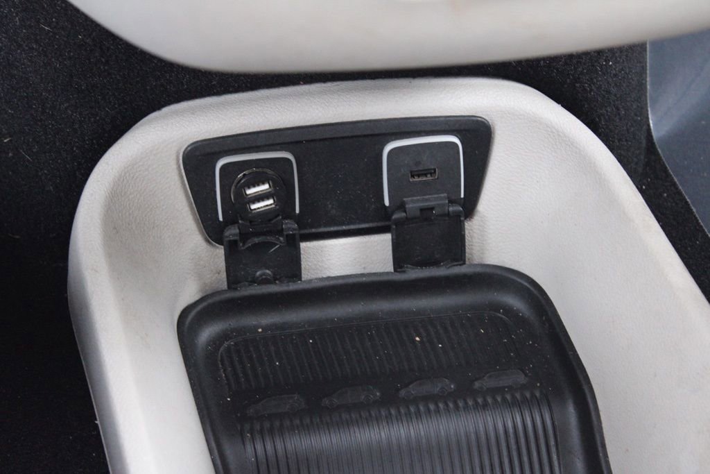 Used 2017 Chrysler Pacifica Touring-L image 45