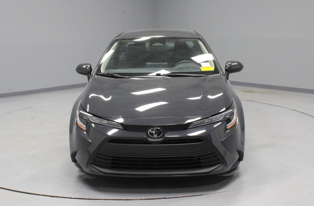 Used 2024 Toyota Corolla LE FWD image 6