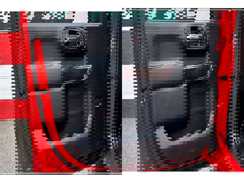 Used 2019 GMC Sierra 1500 SLT w/ SLT Premium Plus Package image 18