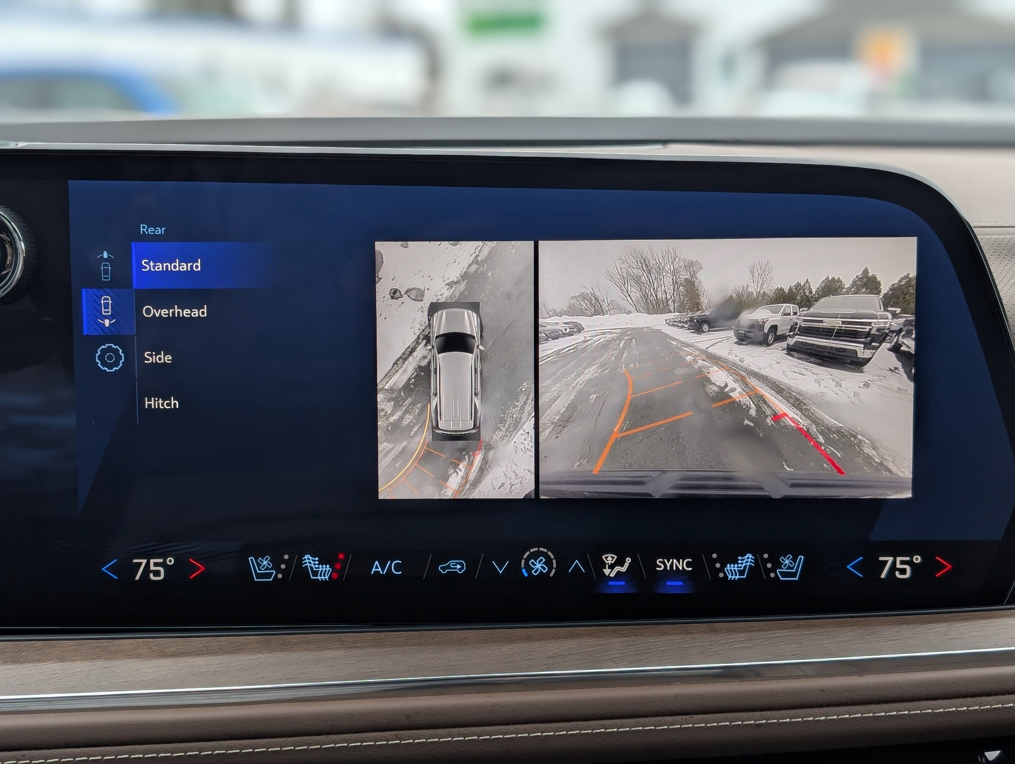 Used 2025 Chevrolet Tahoe High Country image 3