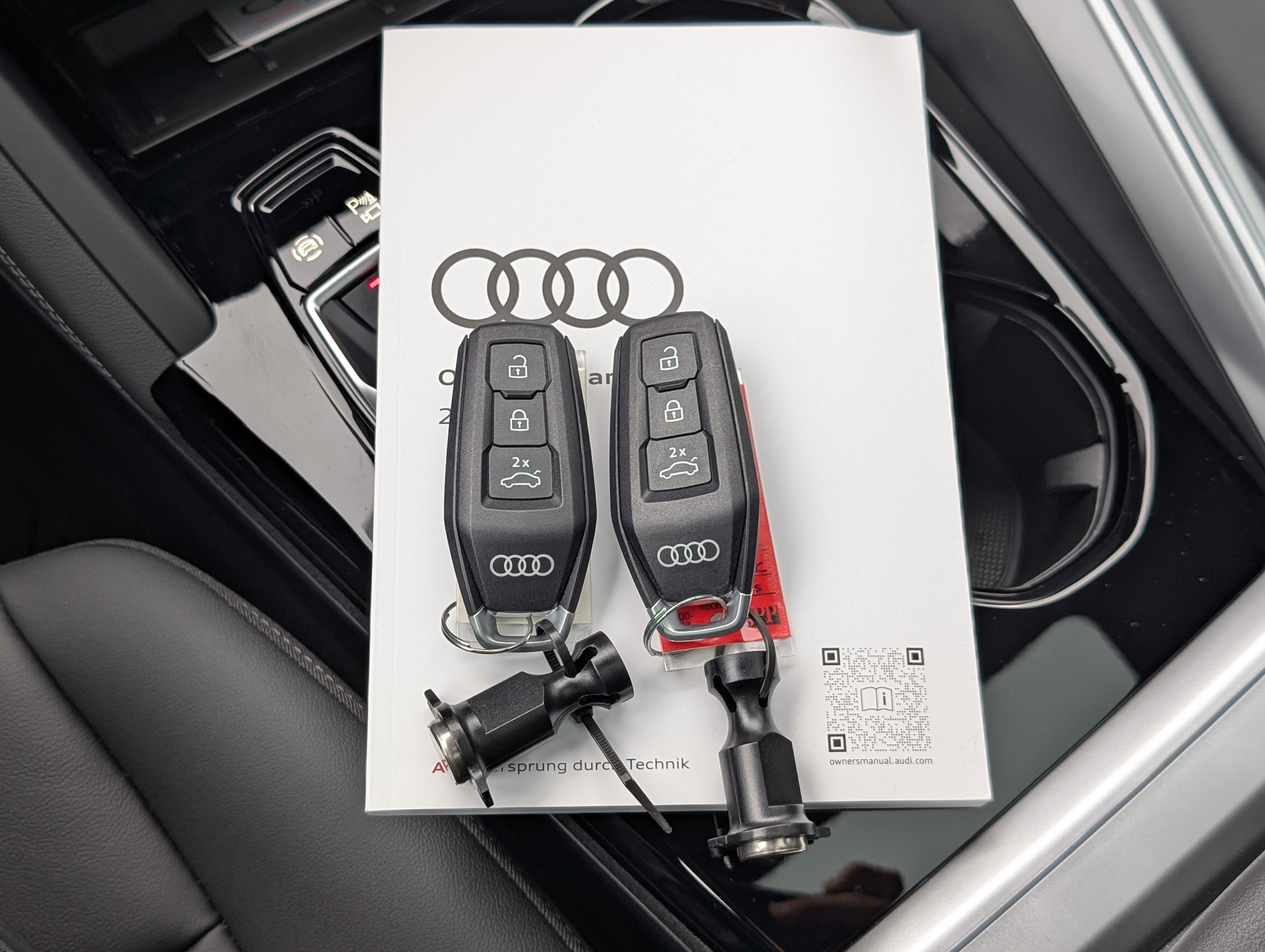 Used 2025 Audi Q5 Premium Plus w/ Premium Plus image 38