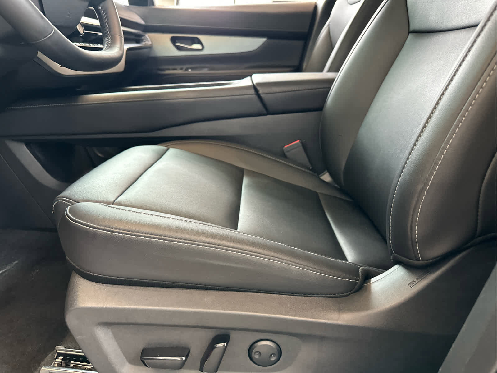Used 2025 Nissan Murano SL image 11