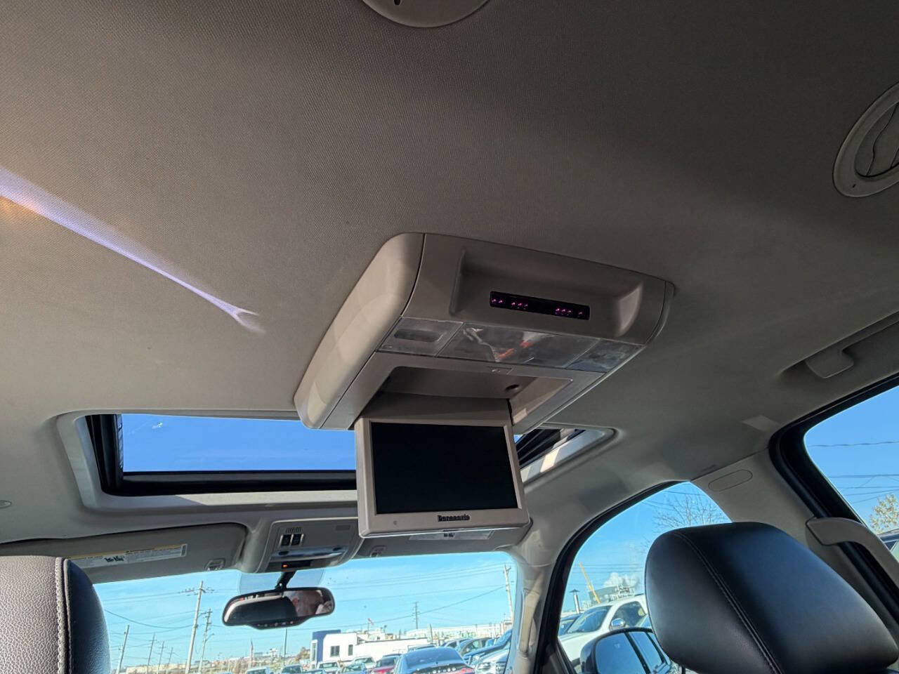 Used 2012 GMC Yukon 4WD Hybrid image 16