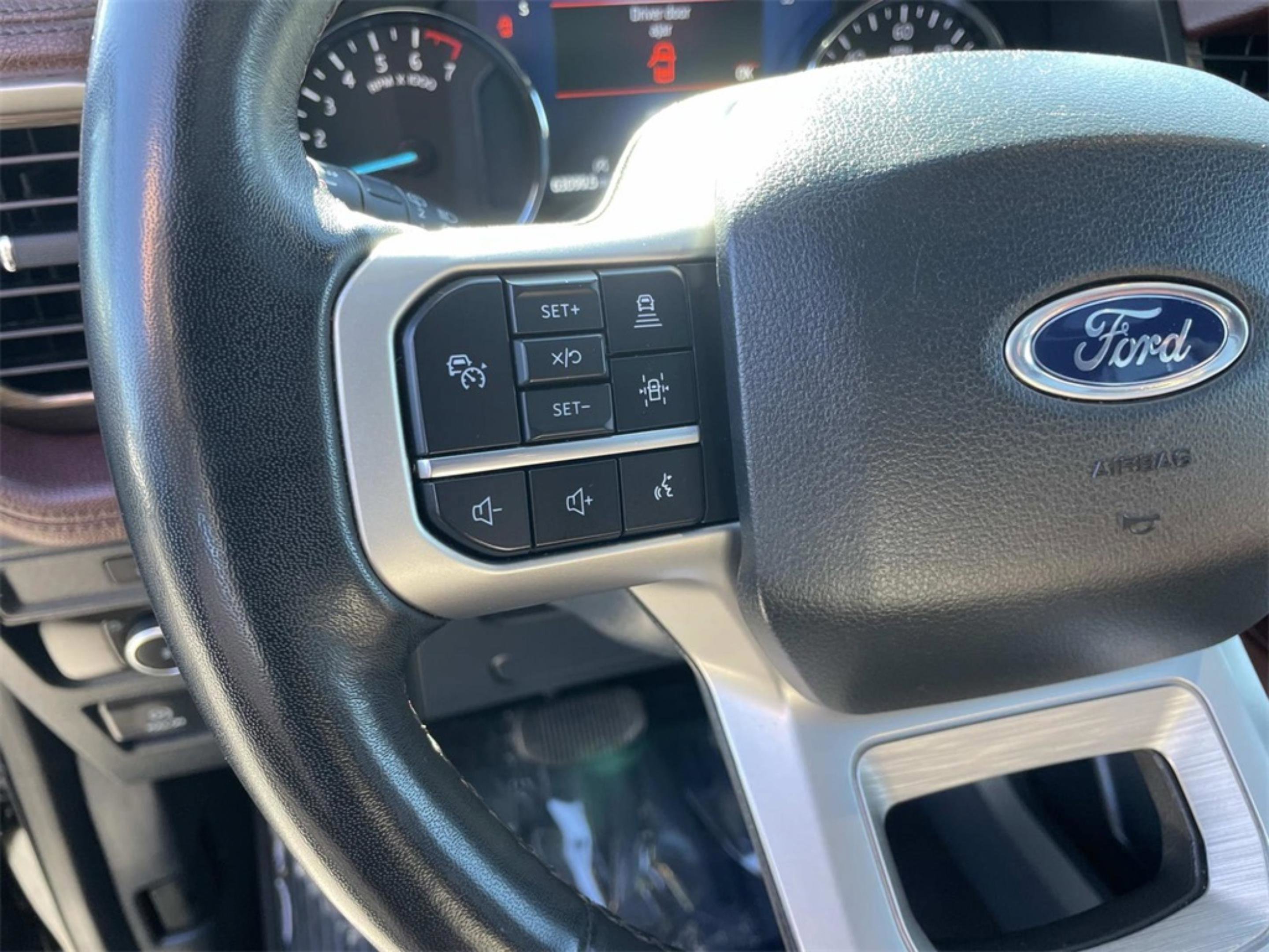 Used 2023 Ford Expedition Limited image 19