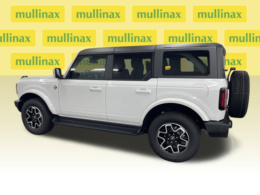 New 2025 Ford Bronco Outer Banks image 11