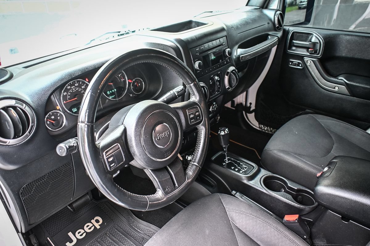 Used 2016 Jeep Wrangler Unlimited Sport w/ Quick Order Package 24S AWD/4WD image 9
