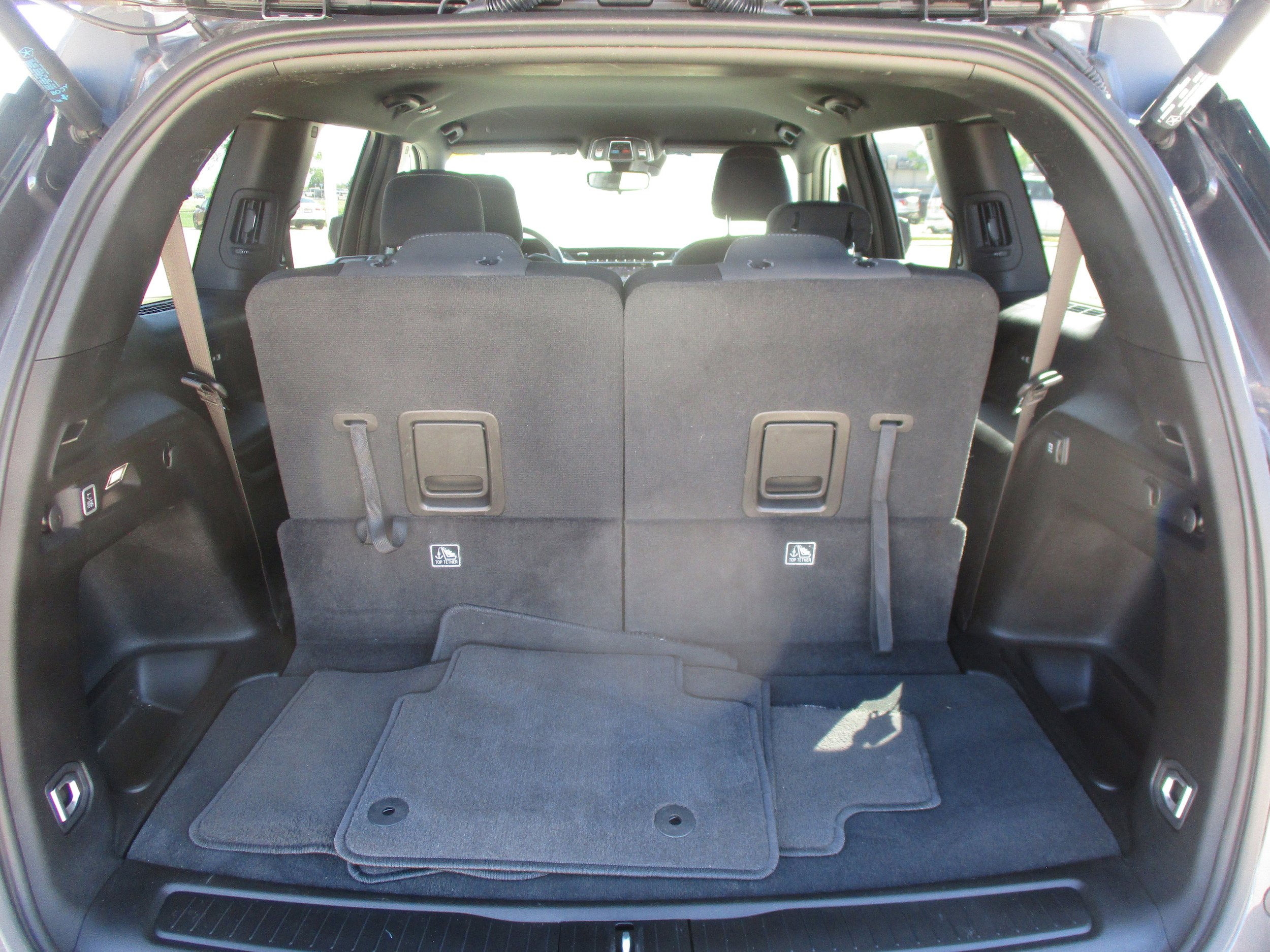 Used 2024 Jeep Grand Cherokee L Laredo w/ Luxury Tech Group I RWD image 16