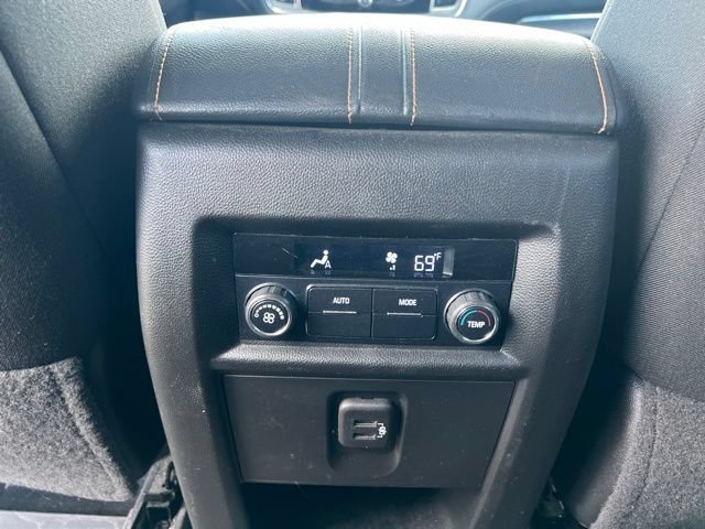 Used 2021 Chevrolet Traverse LT w/ LPO, Floor Liner Package AWD/4WD image 19