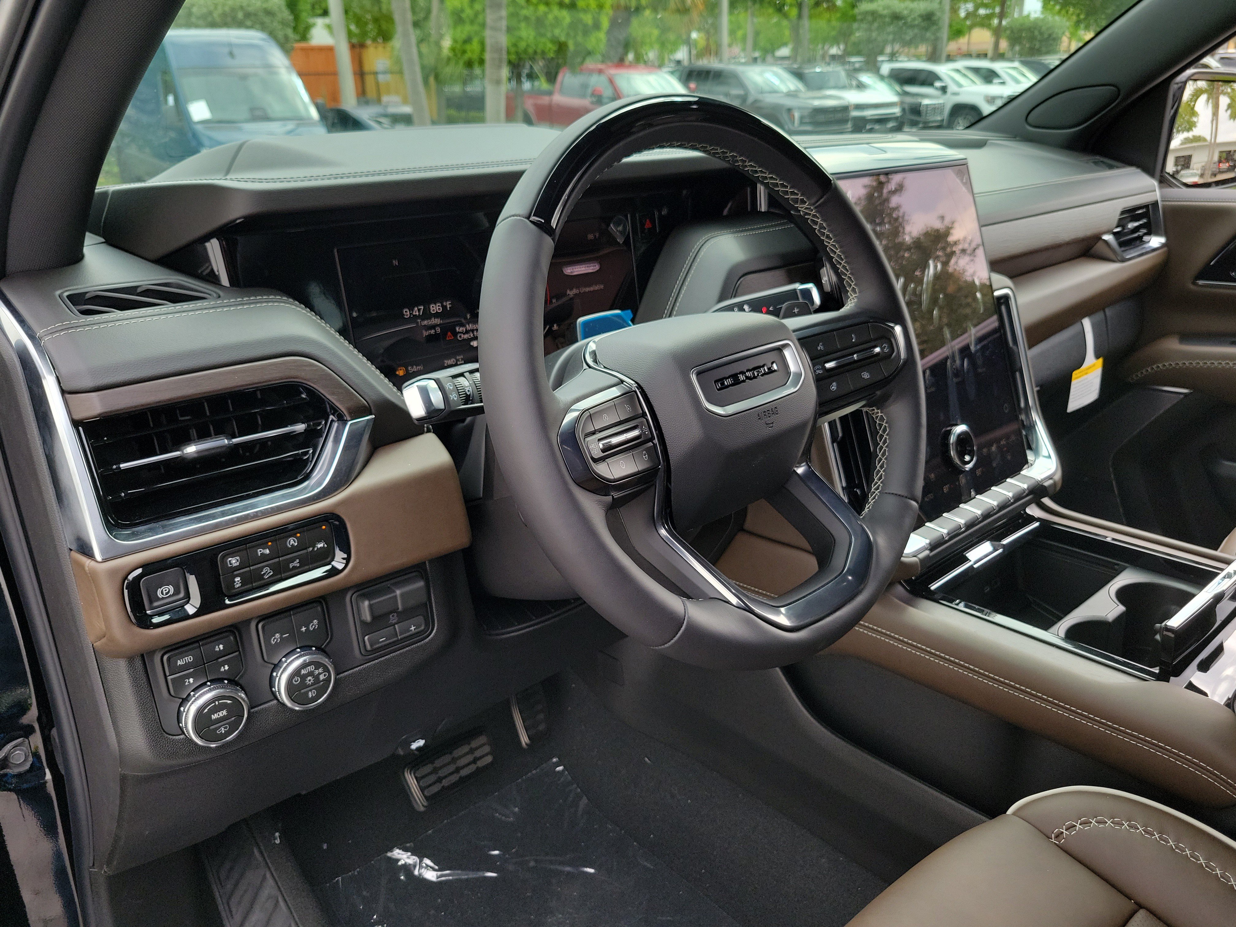 New 2026 GMC Yukon XL Denali Ultimate AWD/4WD image 21