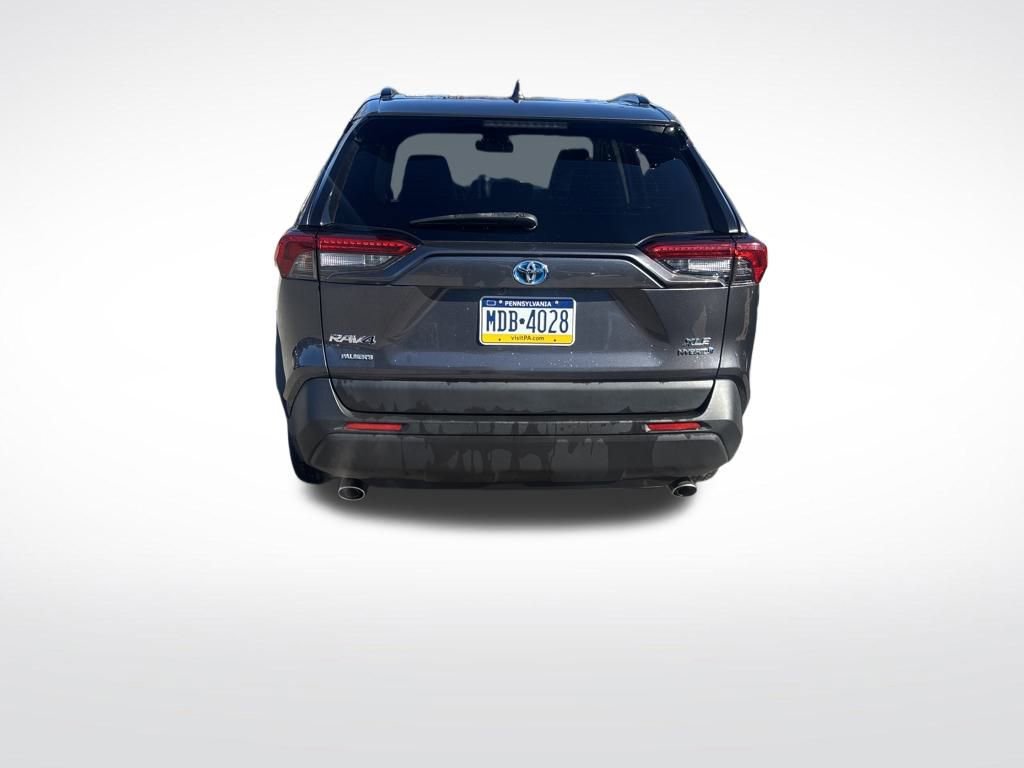 Used 2023 Toyota RAV4 XLE Premium image 4