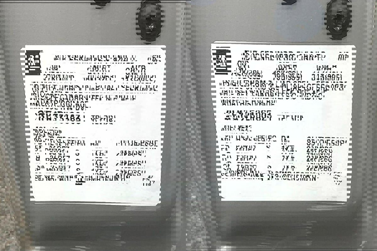 Used 2005 GMC Sierra 1500 SLT w/ Light Duty Power Package image 18