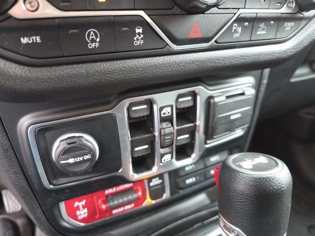 Used 2024 Jeep Wrangler Willys image 26