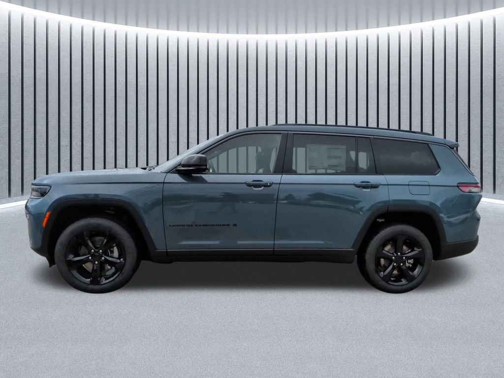 New 2026 Jeep Grand Cherokee L Limited w/ Limited Altitude Package AWD/4WD image 15