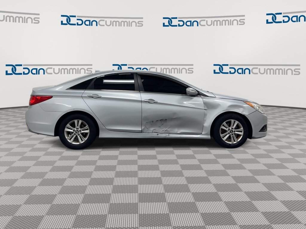 Used 2014 Hyundai Sonata GLS w/ Popular Equipment Group 2 FWD image 9