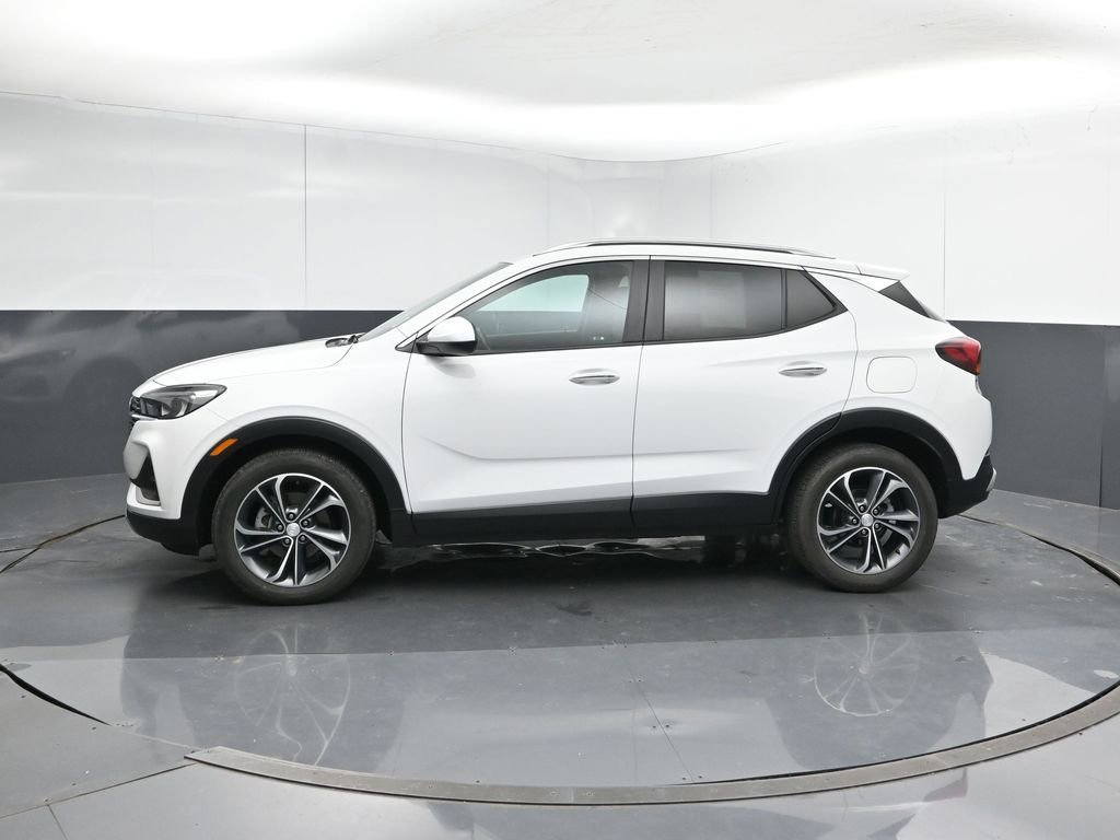 Used 2022 Buick Encore GX Select FWD image 2