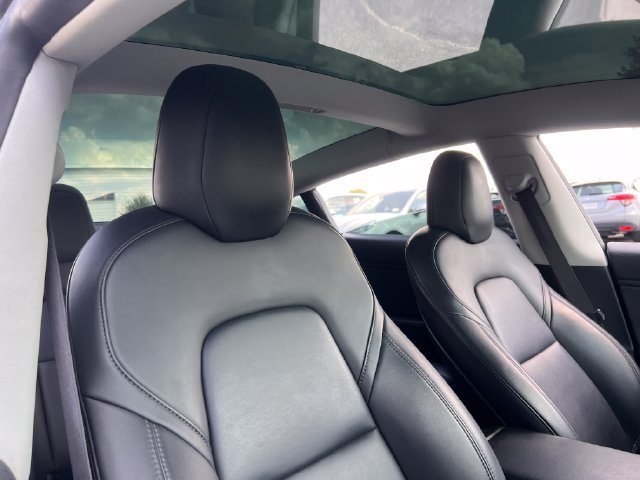 Used 2019 Tesla Model 3 Long Range RWD image 31
