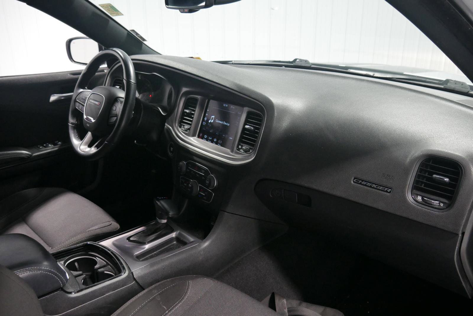 Used 2022 Dodge Charger SXT w/ Blacktop Package image 14