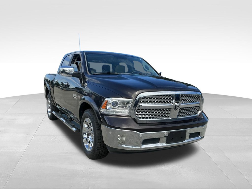 Used 2017 RAM 1500 Laramie AWD/4WD image 8