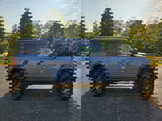 New 2024 Ford Bronco Black Diamond image 8