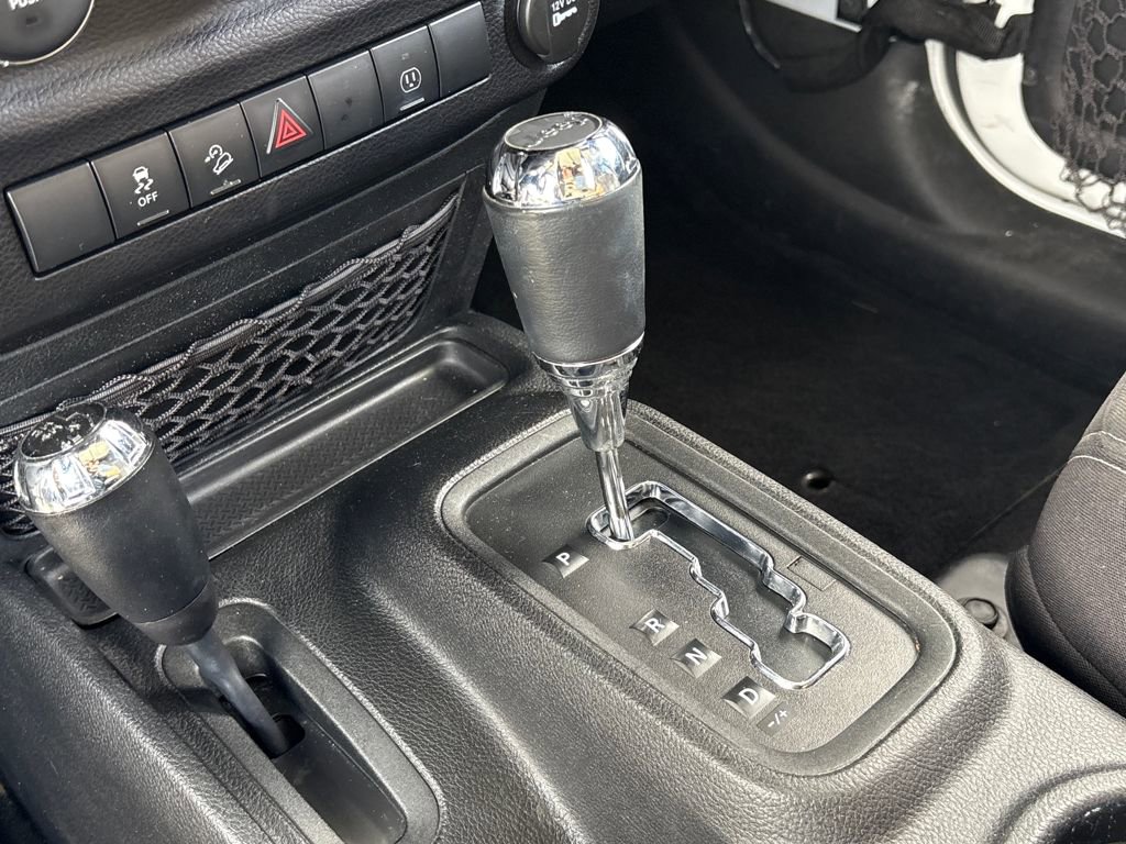 Used 2013 Jeep Wrangler Unlimited Sahara w/ Trailer Tow Group image 25