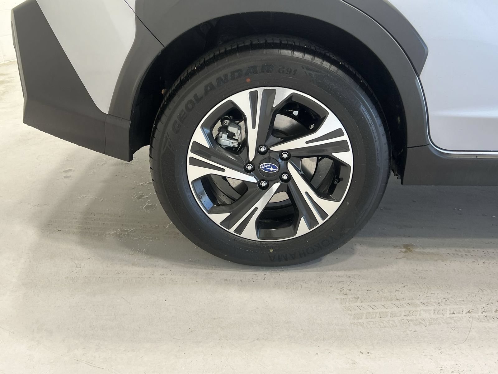 Certified 2025 Subaru Crosstrek 2.5i Premium AWD/4WD image 10