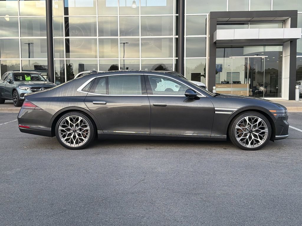 Used 2024 Genesis G90 3.5T image 2