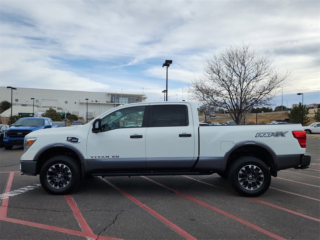 Used 2019 Nissan Titan PRO-4X w/ Pro-4x Convenience Package image 2