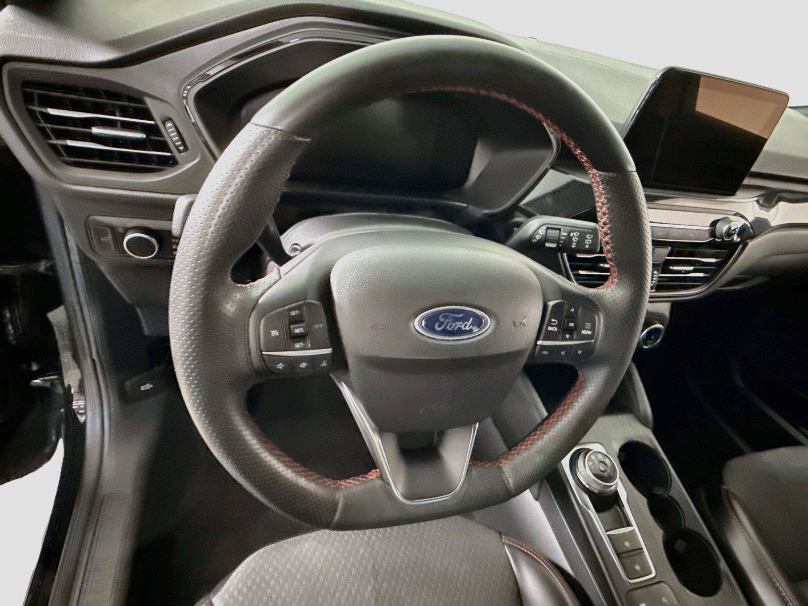 Used 2024 Ford Escape ST-Line AWD/4WD image 6