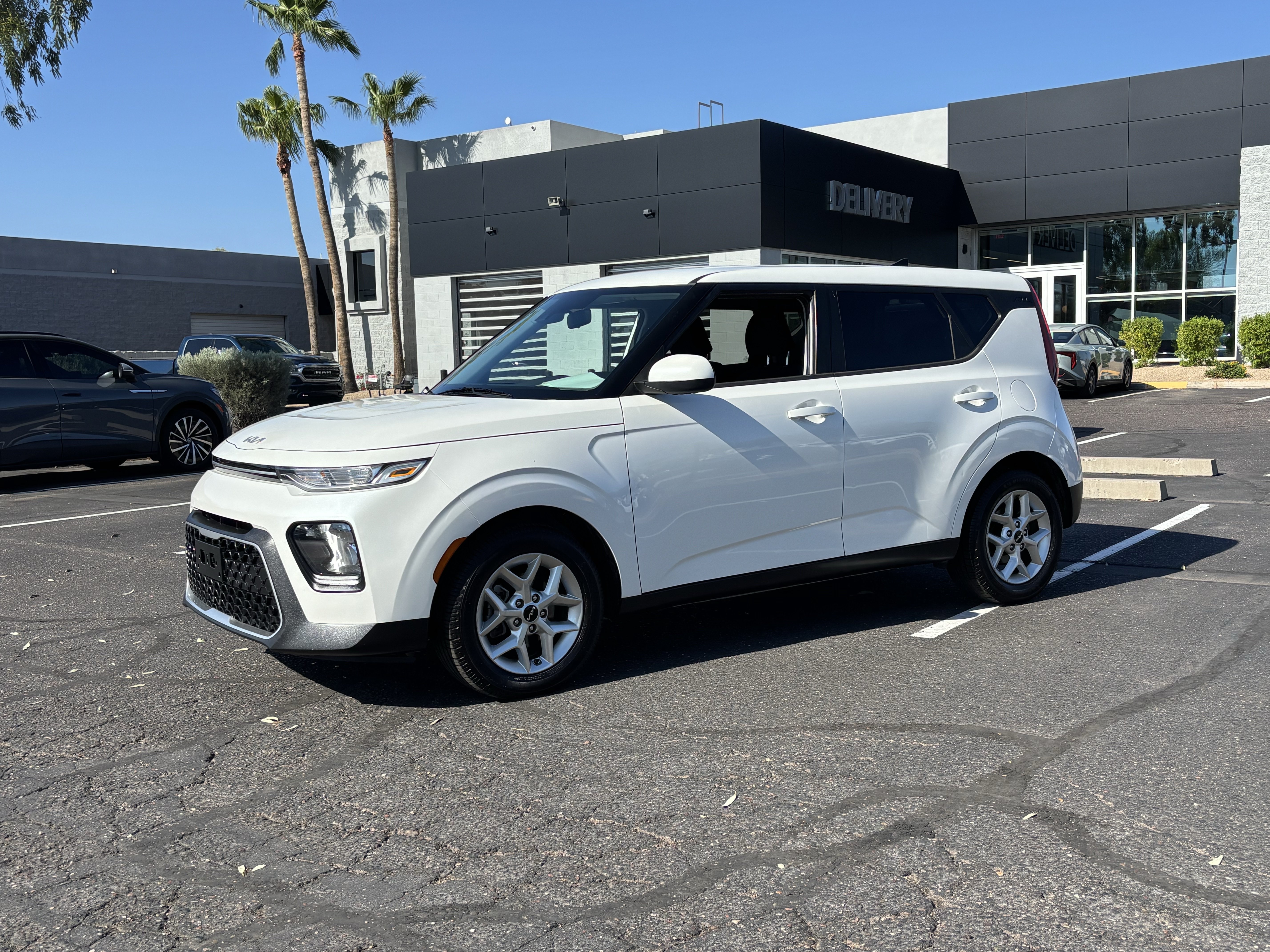 Certified 2022 Kia Soul LX w/ Technology Package FWD image 6