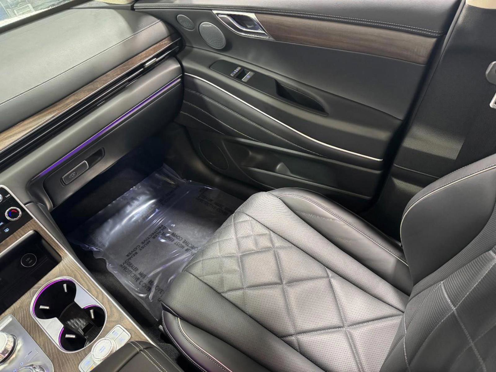 Used 2025 Genesis GV80 3.5T Prestige image 19