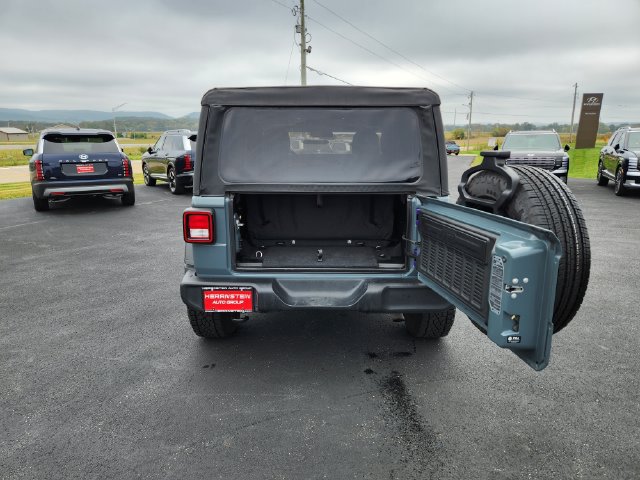 Used 2025 Jeep Wrangler Sport AWD/4WD image 25