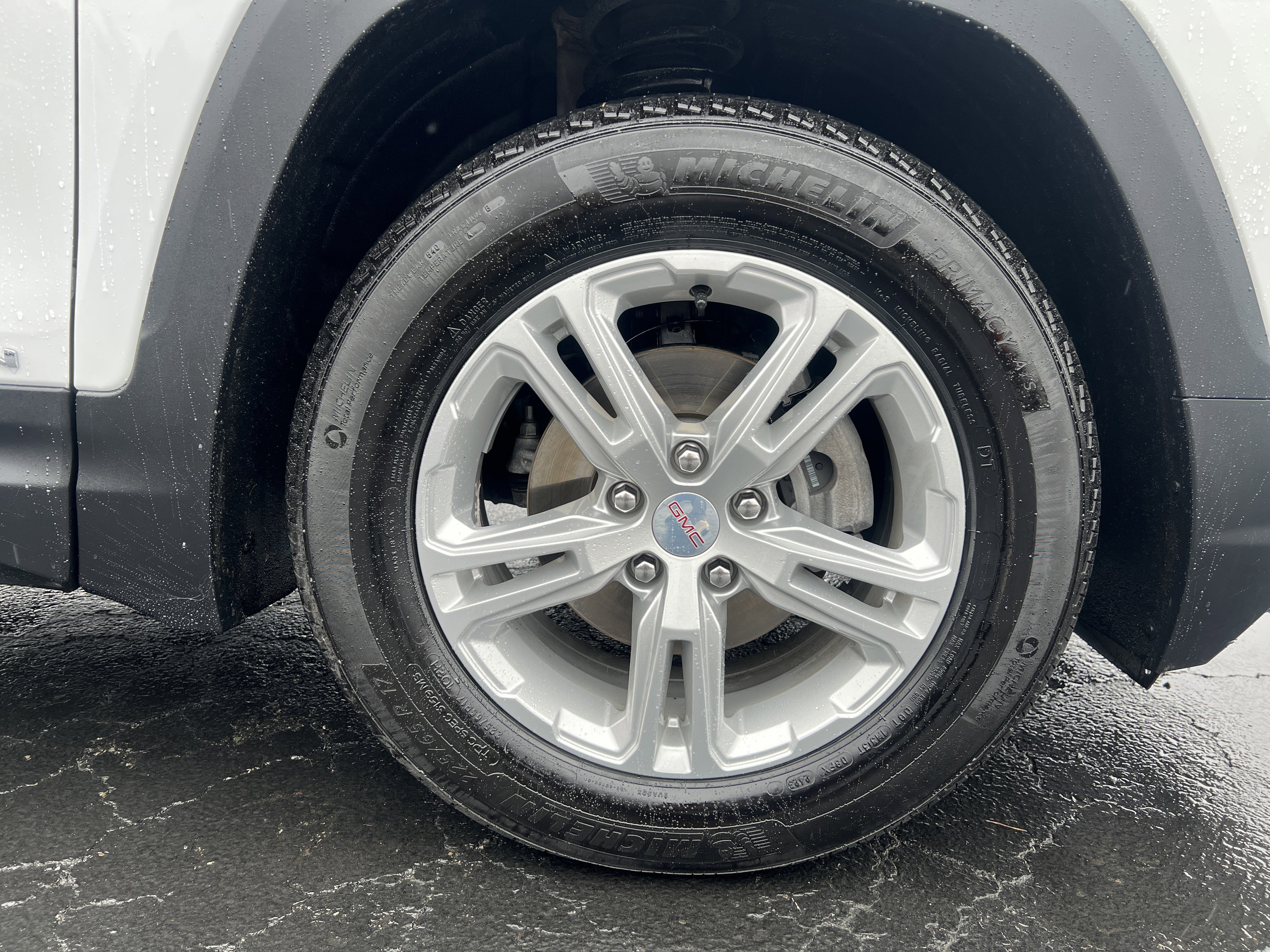 Used 2024 GMC Terrain SLE FWD image 10