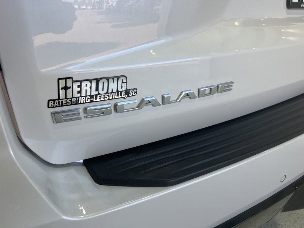 Used 2021 Cadillac Escalade Premium Luxury w/ Driver Assist Tech Package image 31