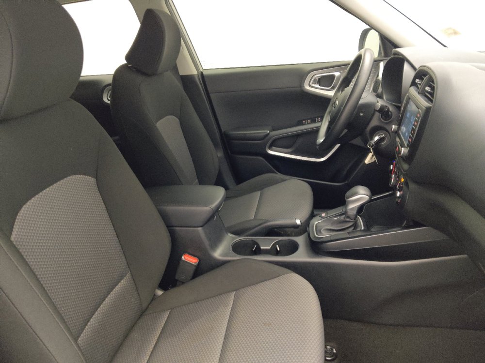 Used 2020 Kia Soul LX FWD image 21
