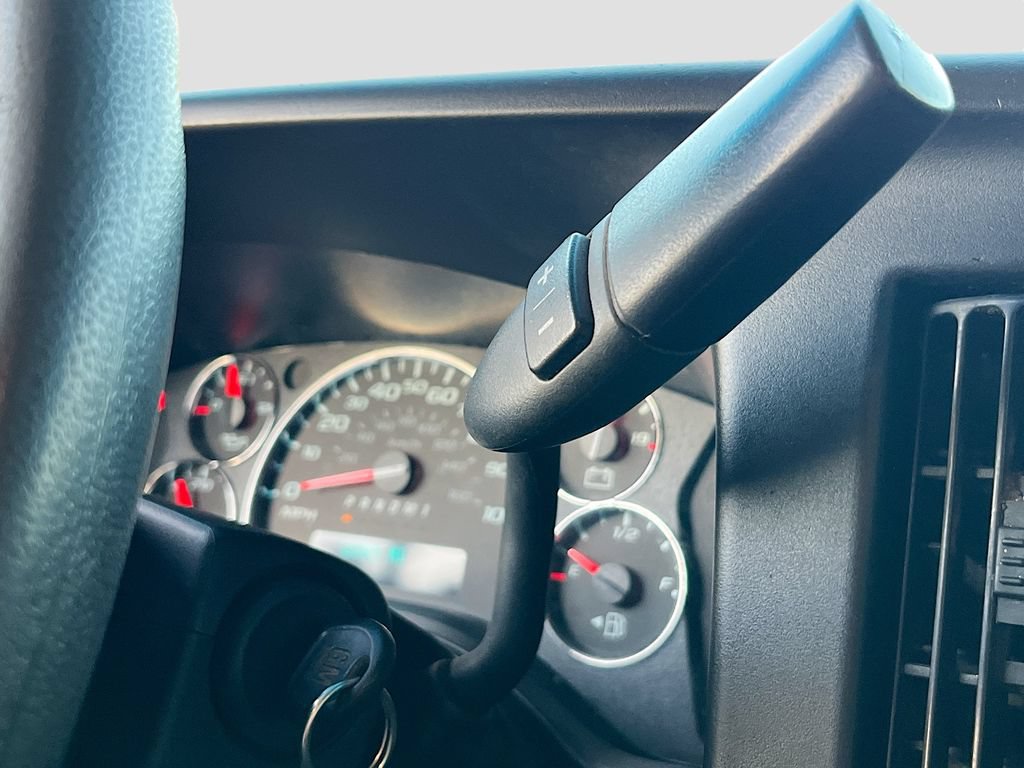 Used 2022 GMC Savana 2500 w/ Driver Convenience Package RWD image 16