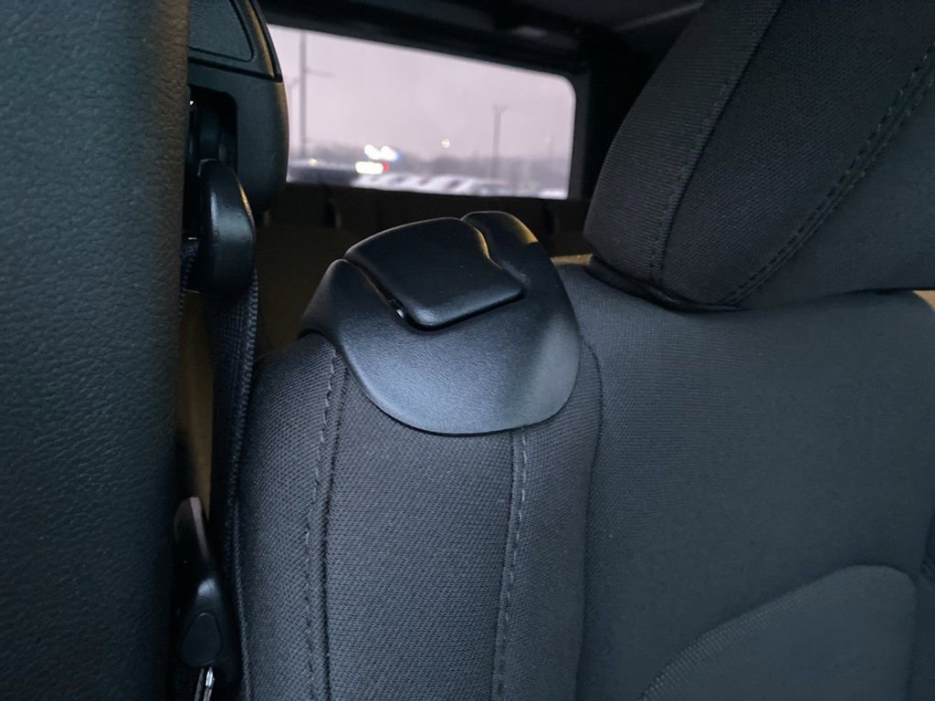 Used 2023 Jeep Wrangler Sport S image 11