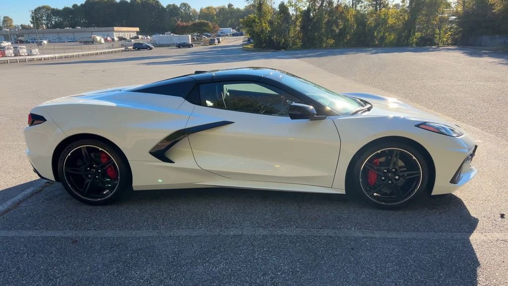 Used 2024 Chevrolet Corvette Stingray Premium Conv w/ Stealth Interior Trim Package image 8