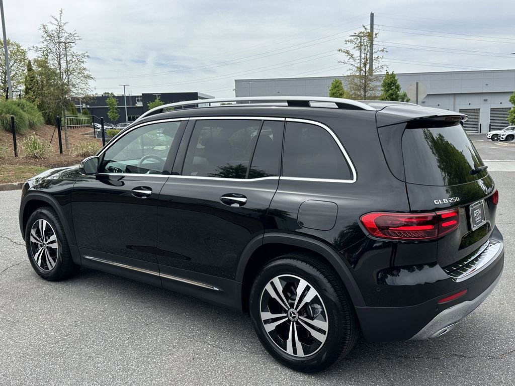Certified 2025 Mercedes-Benz GLB 250 image 6