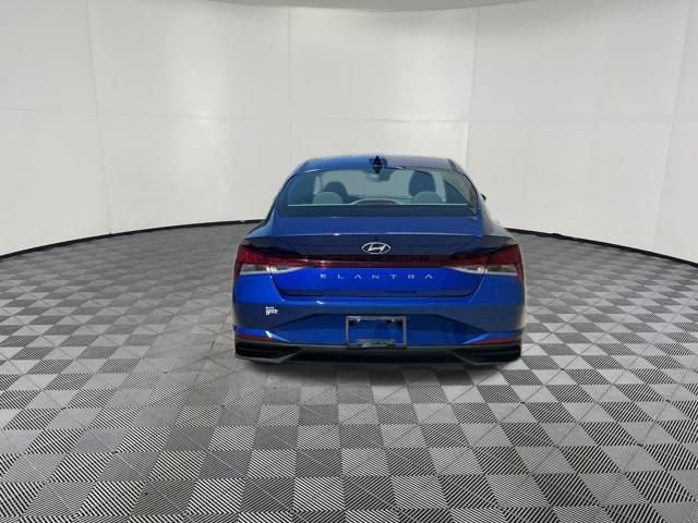 Certified 2023 Hyundai Elantra SEL FWD image 10